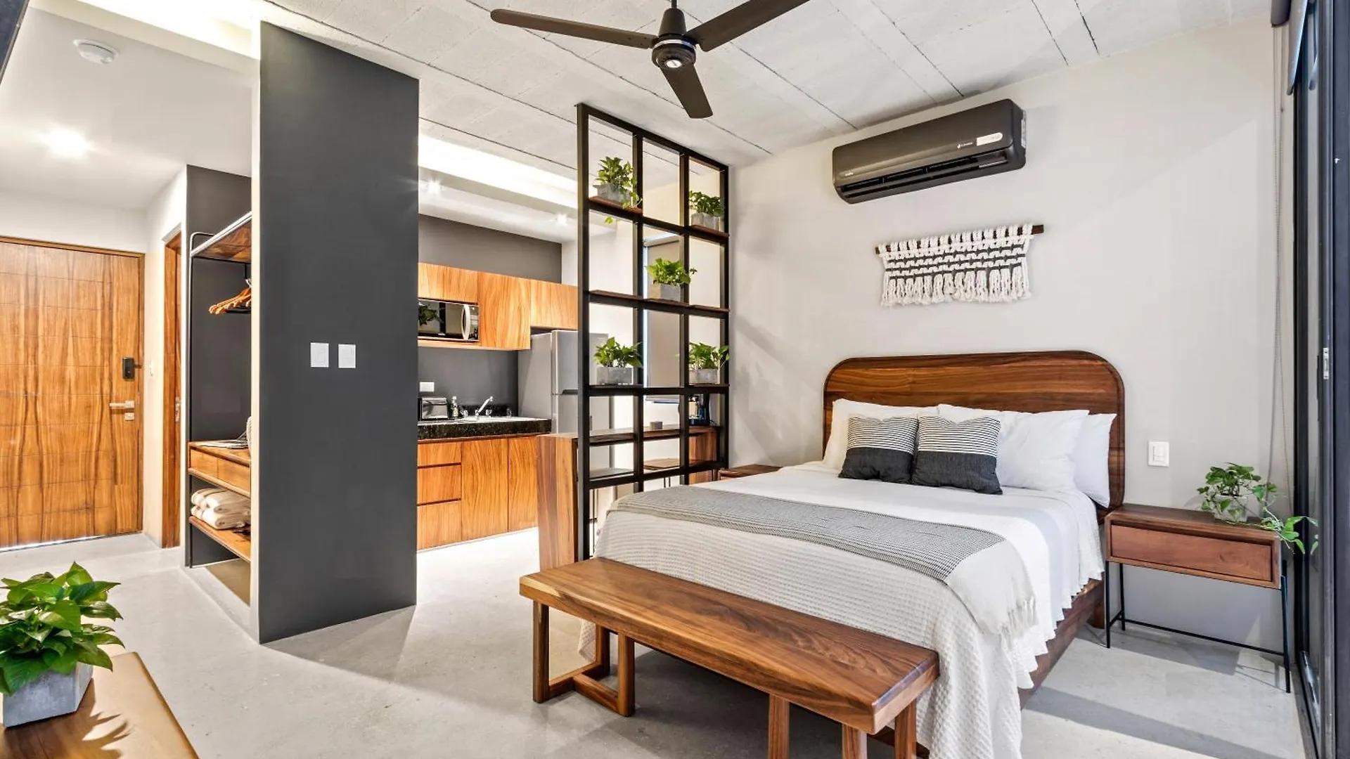 Ocean Boutique Condos Playa del Carmen México